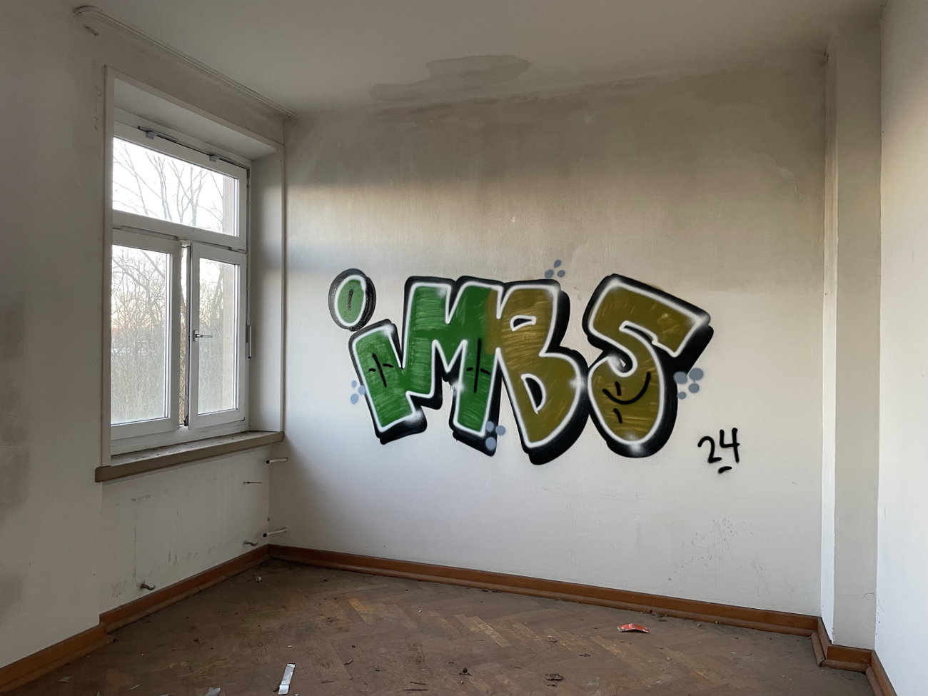 Graffiti Wall - Photo by rumsuno (2024)