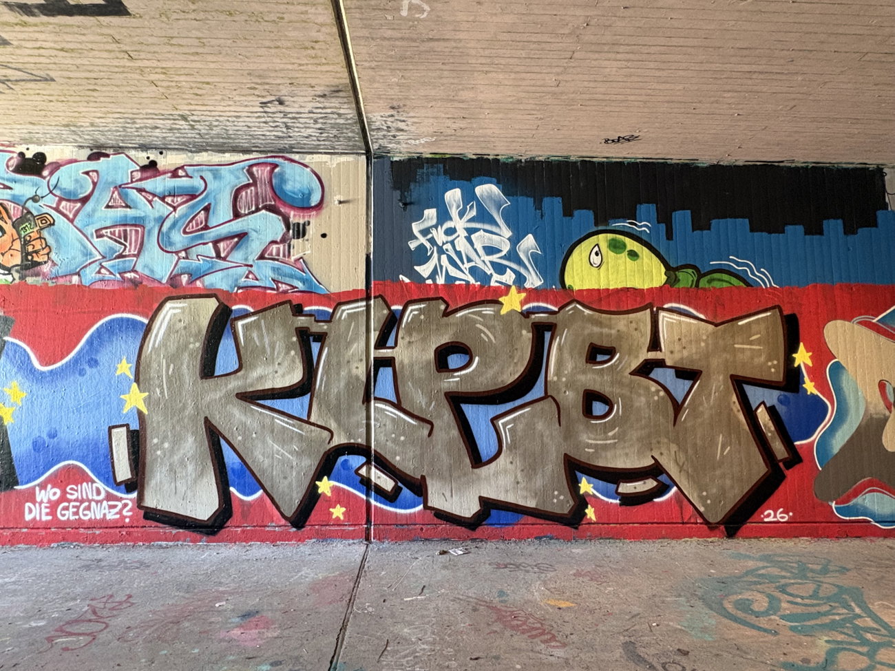 Graffiti Wall - Photo by rumsuno - klebt (2026)
