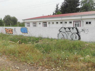 Graffiti Bombing - Photo by ruves