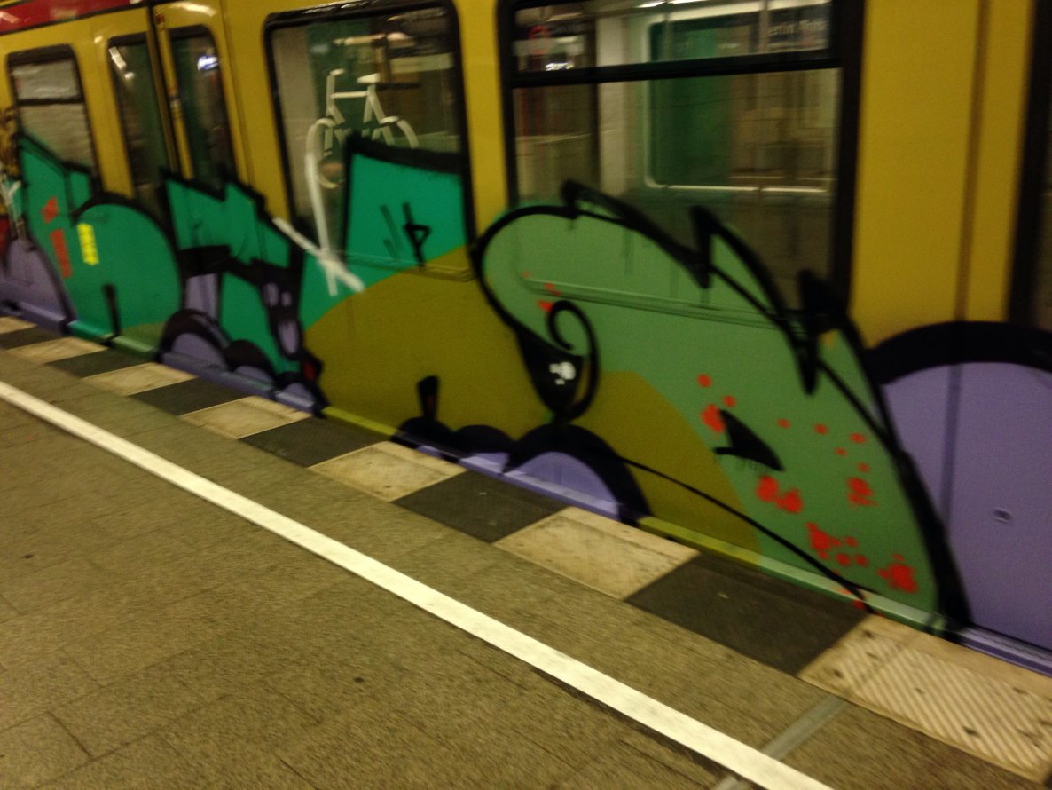 Graffiti Train - Photo by ruz - Berlin, S, 25 (2013)