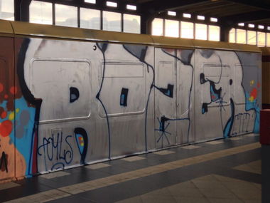 Graffiti Train - Photo by ruz - Rozer (2013)