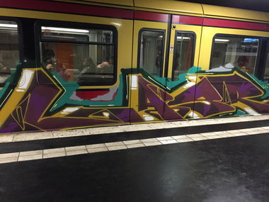 Graffiti Photo by ruz - Lasr (2016)