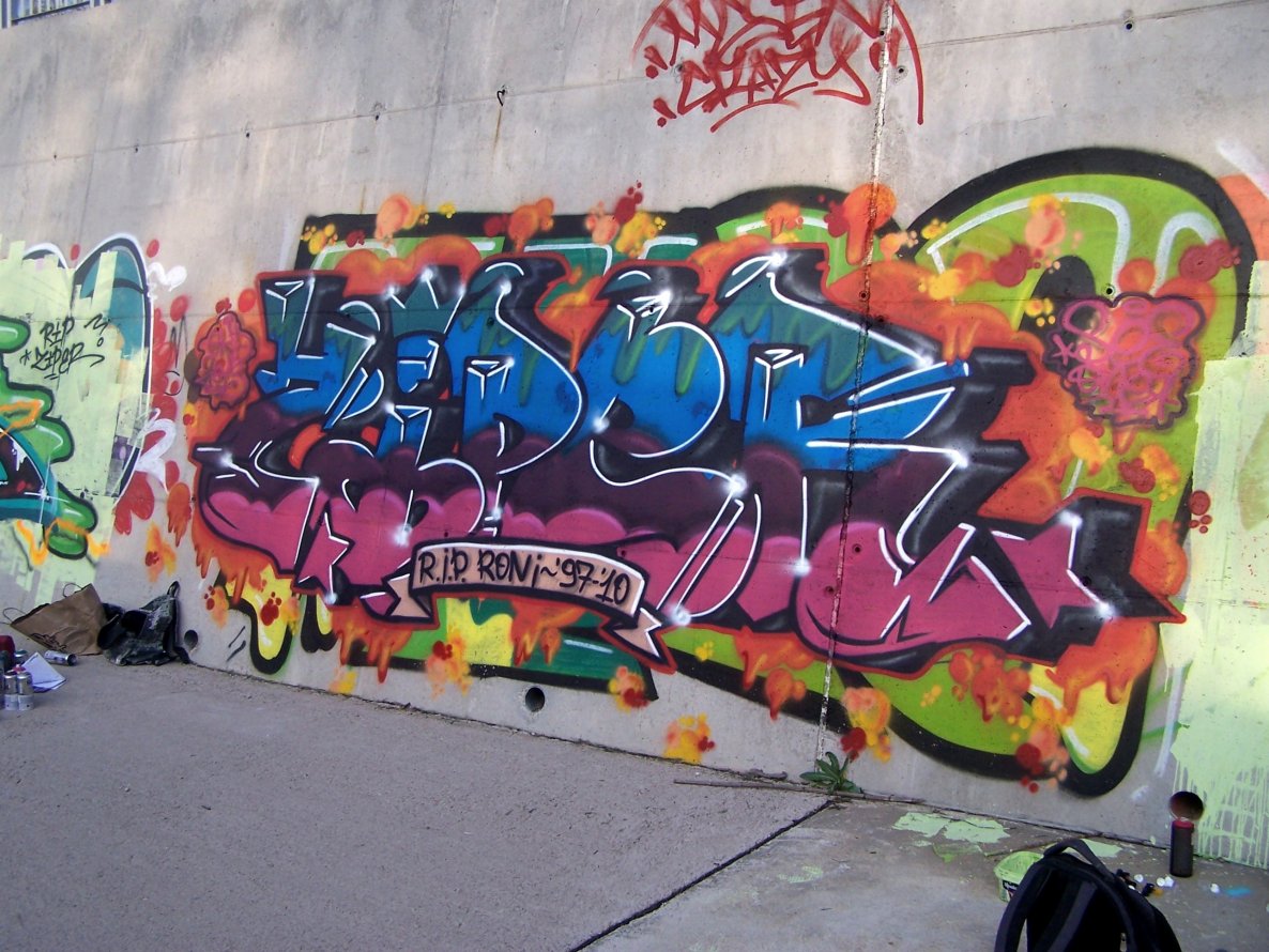Graffiti Wall in Sofia - Photo by s3on3 - see, seeone, gkd (2013)