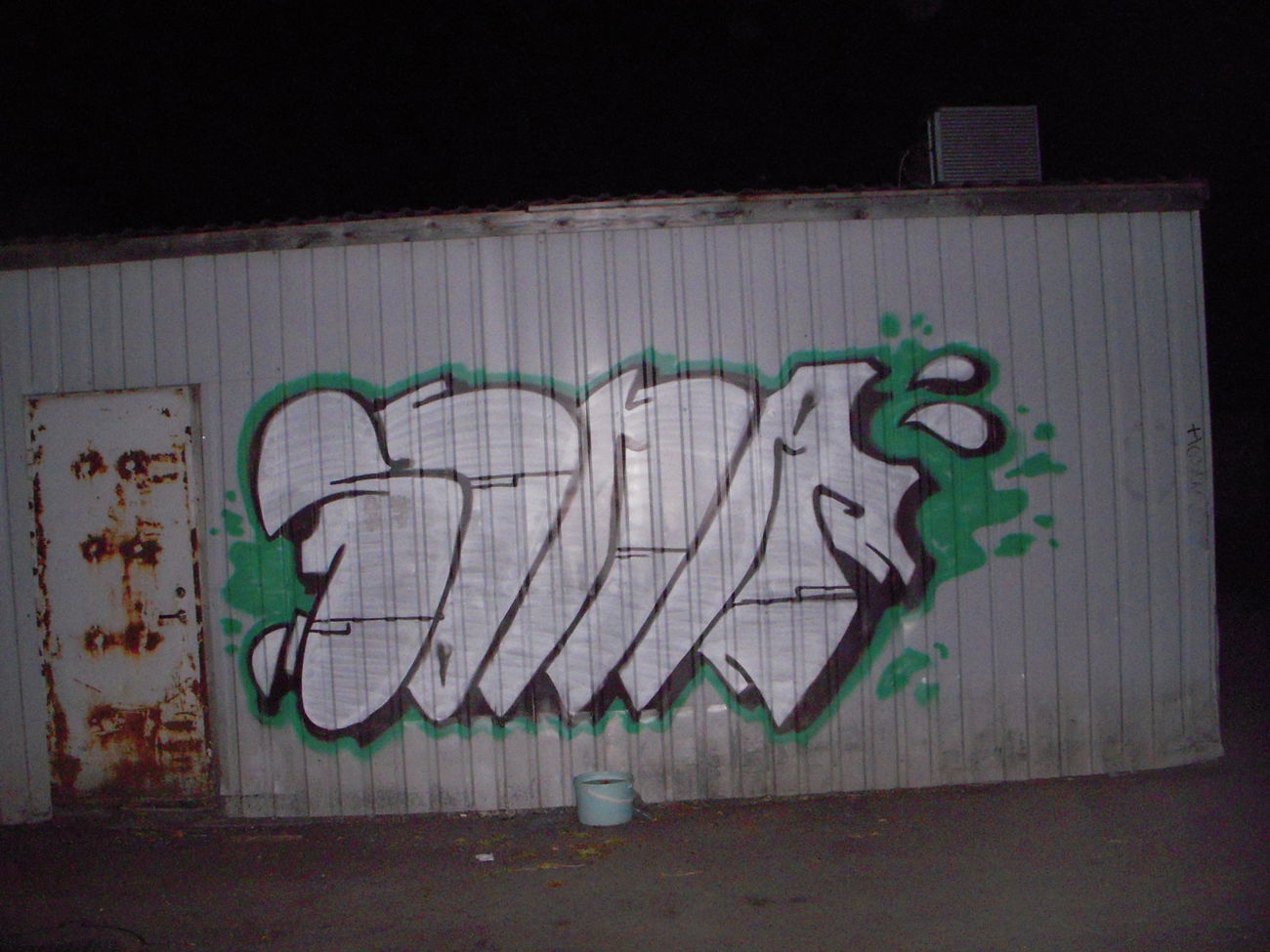 Graffiti Bombing - Photo by s6na