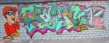 Graffiti Wall - Photo by sKerOne - ratm (2015)