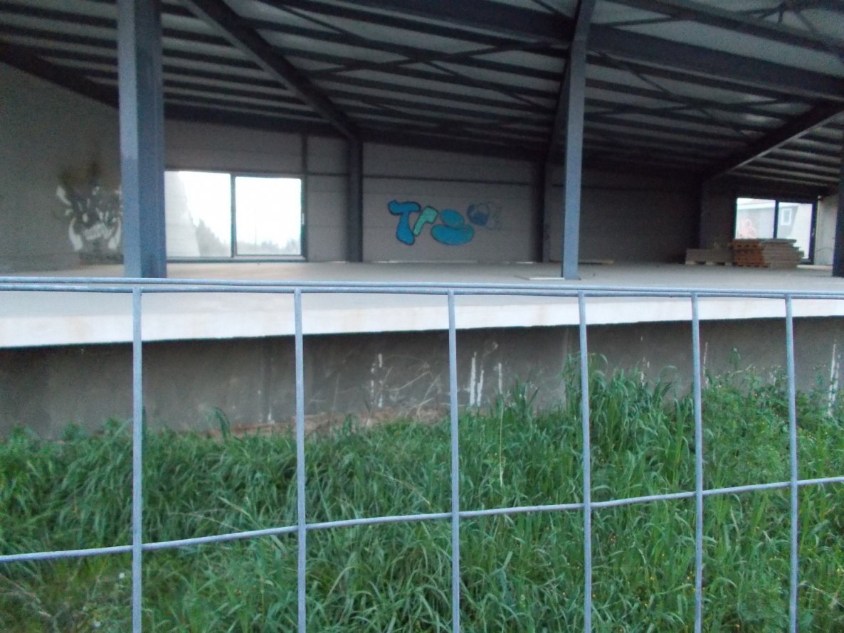 Graffiti Bombing in Loutraki - Photo by sackteror15 (2014)