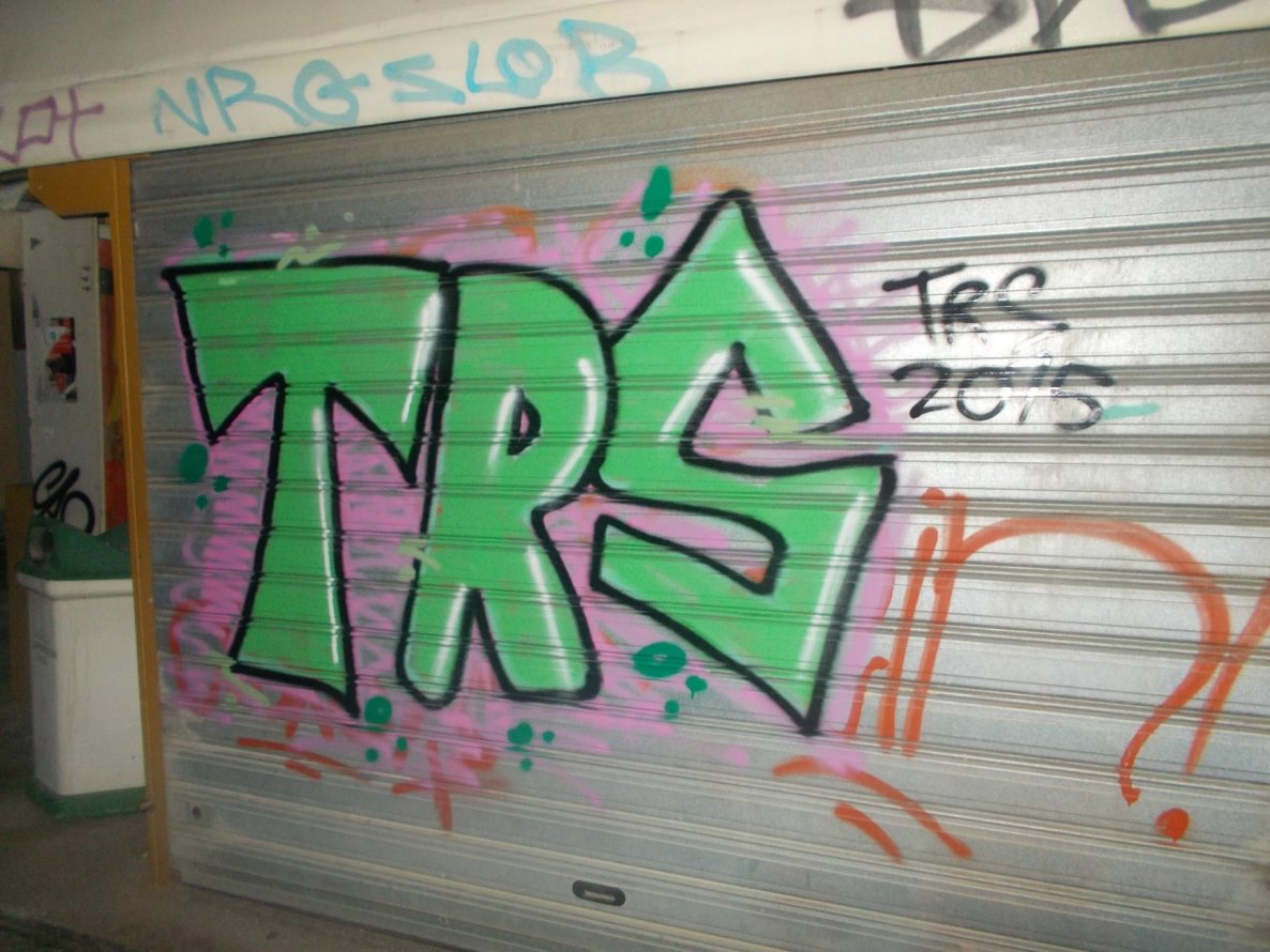 Graffiti Bombing - Photo by sackteror15 (2015)