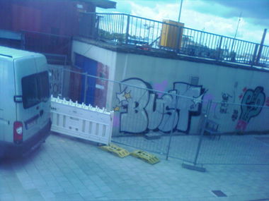 Graffiti Bombing - Photo by sadik - Bust