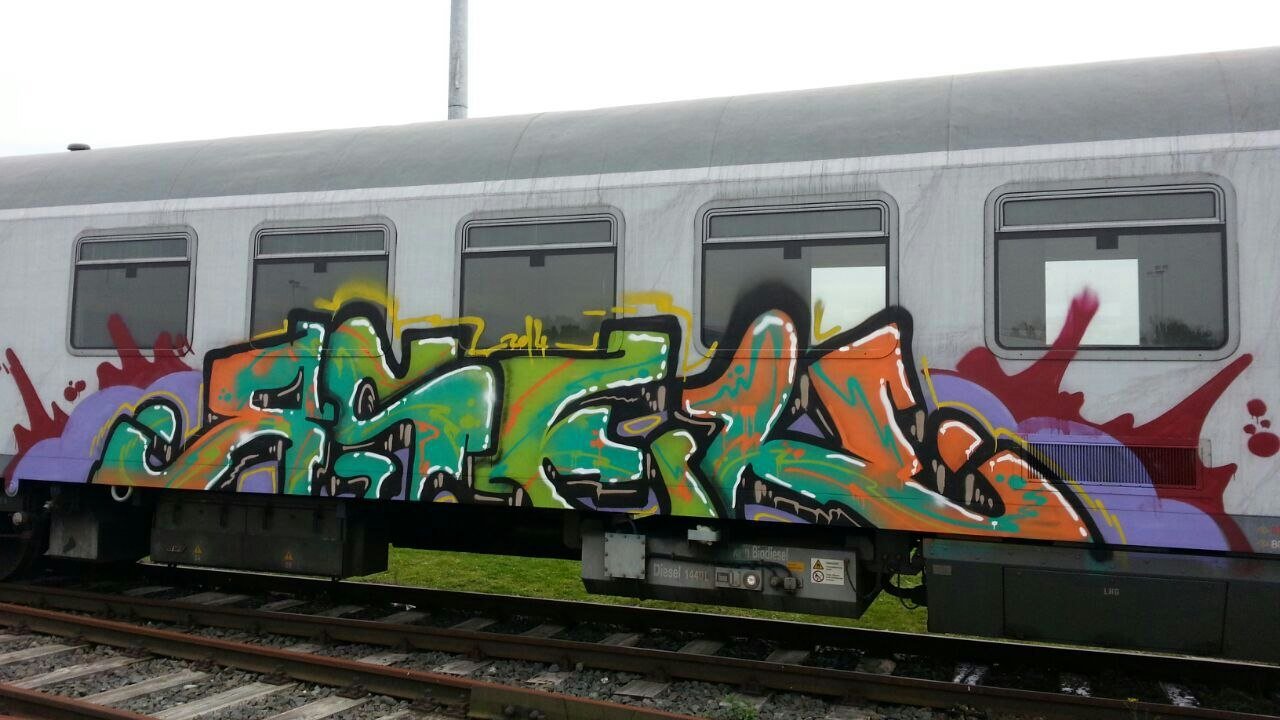 Graffiti Wall - Photo by sadik