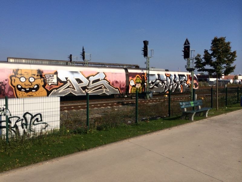 Graffiti Wall - Photo by sadik