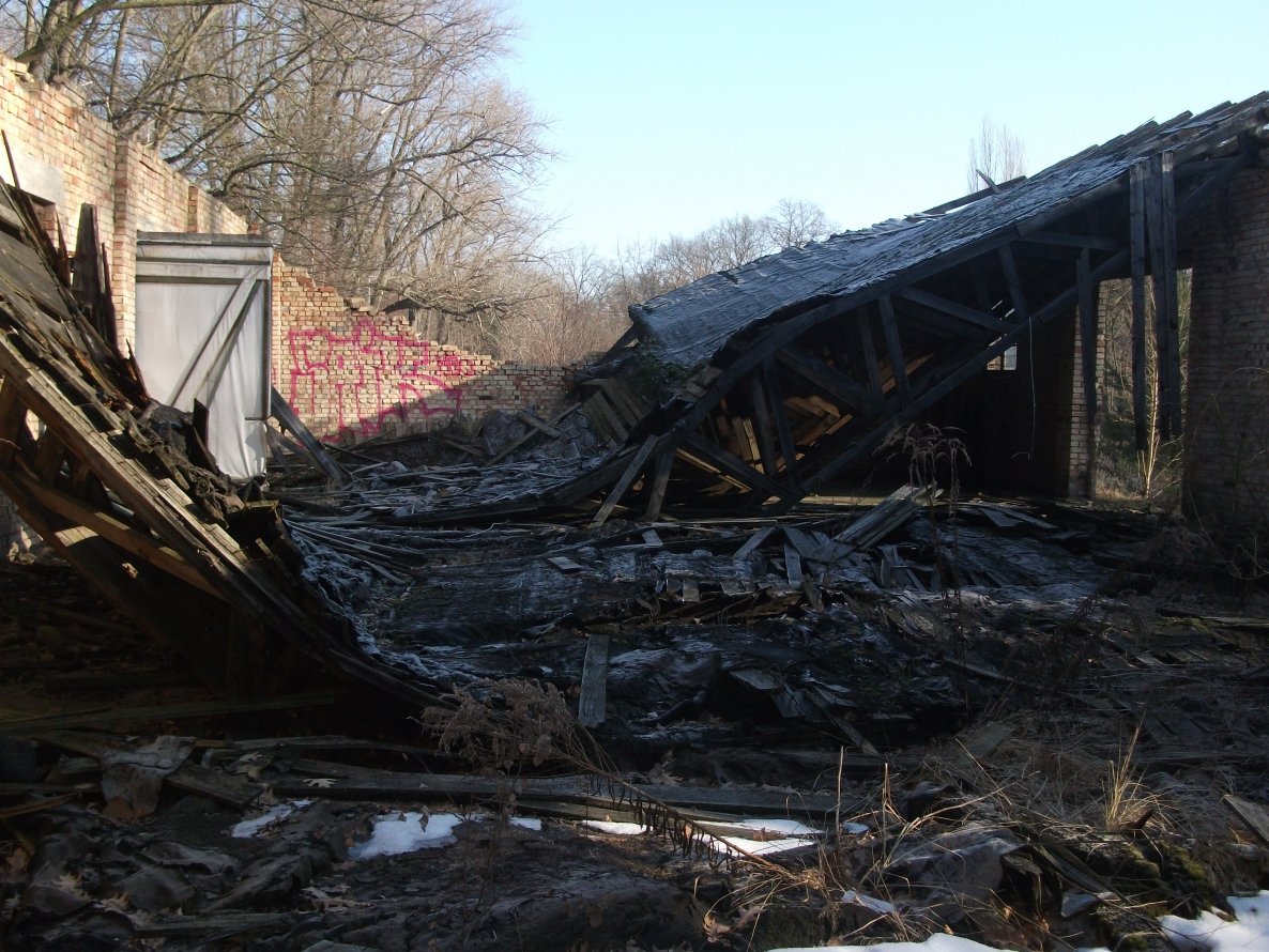 Graffiti Bombing - Photo by saik86