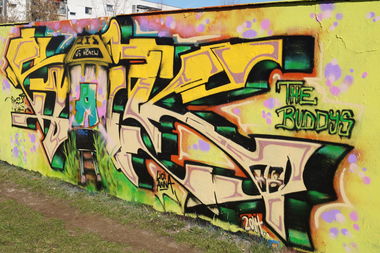 Graffiti Wall - Photo by saik86