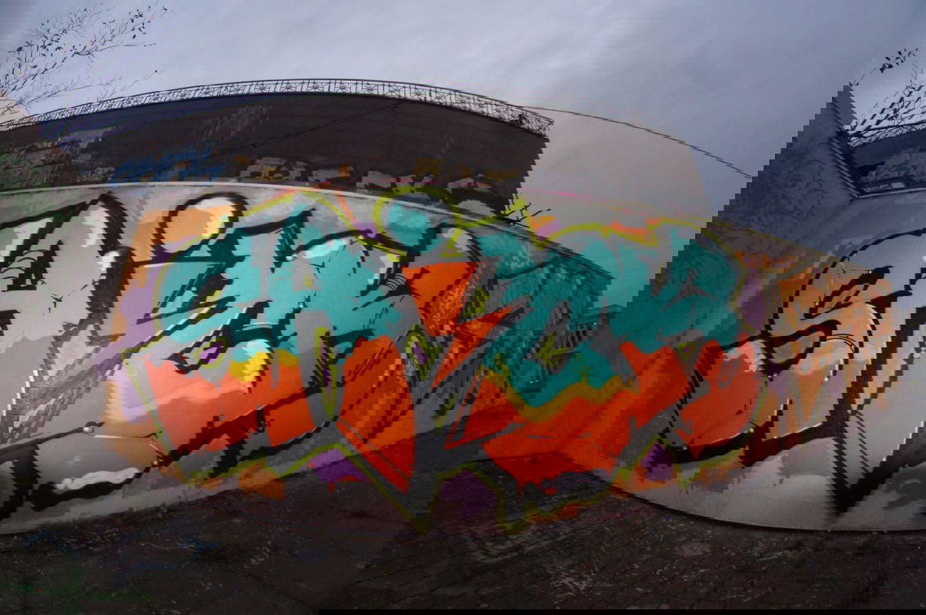 Graffiti Wall - Photo by saiksone - action, graffiti, wall (2013)