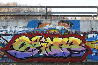 Graffiti Wall - Photo by saiksone - saick, saik, saikoe