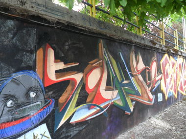 Graffiti Wall - Photo by sakra