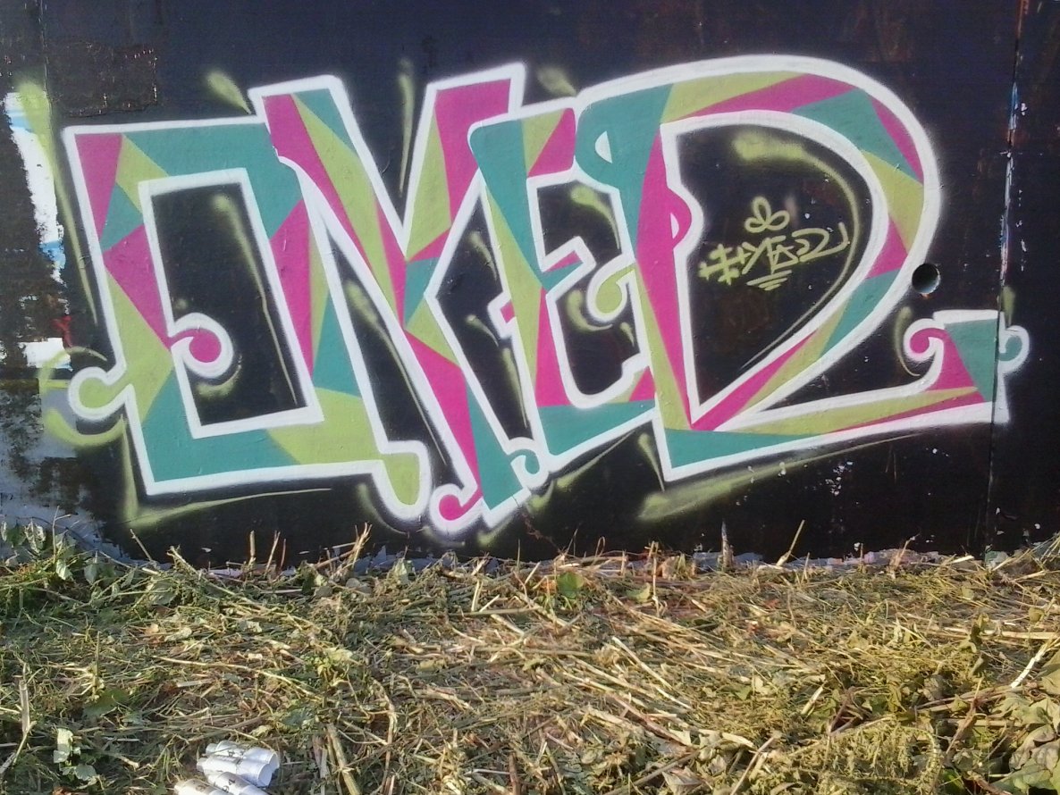 Graffiti Wall - Photo by sakra