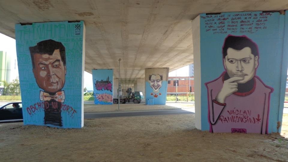 Graffiti Wall - Photo by sakra