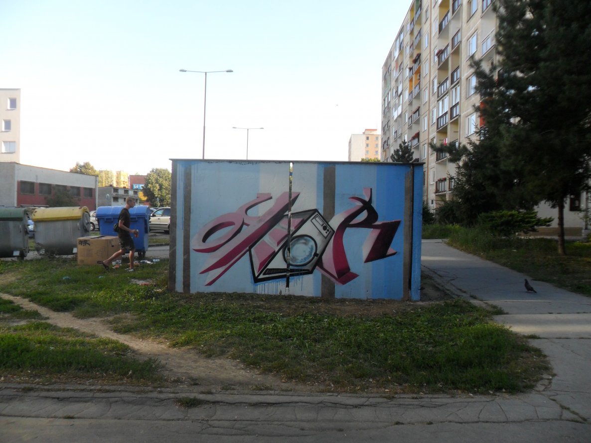 Graffiti Wall - Photo by sakra