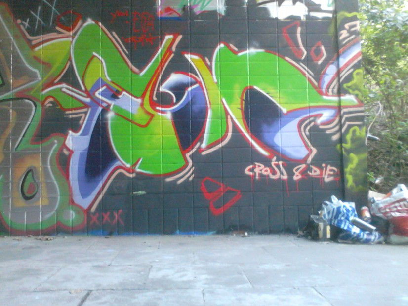 Graffiti Wall - Photo by samus85