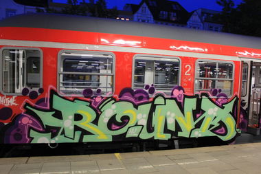 Graffiti Train in Hamburg - Photo by sancho - Round, zztop, razor