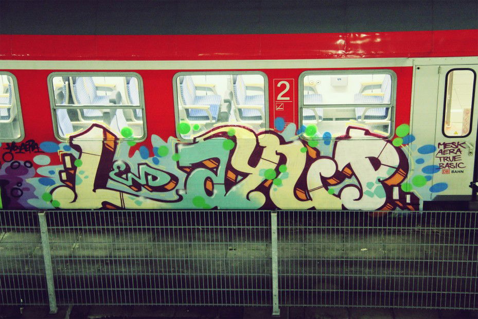 Graffiti Train in Hamburg - Photo by sancho - layup, rs, hamburg