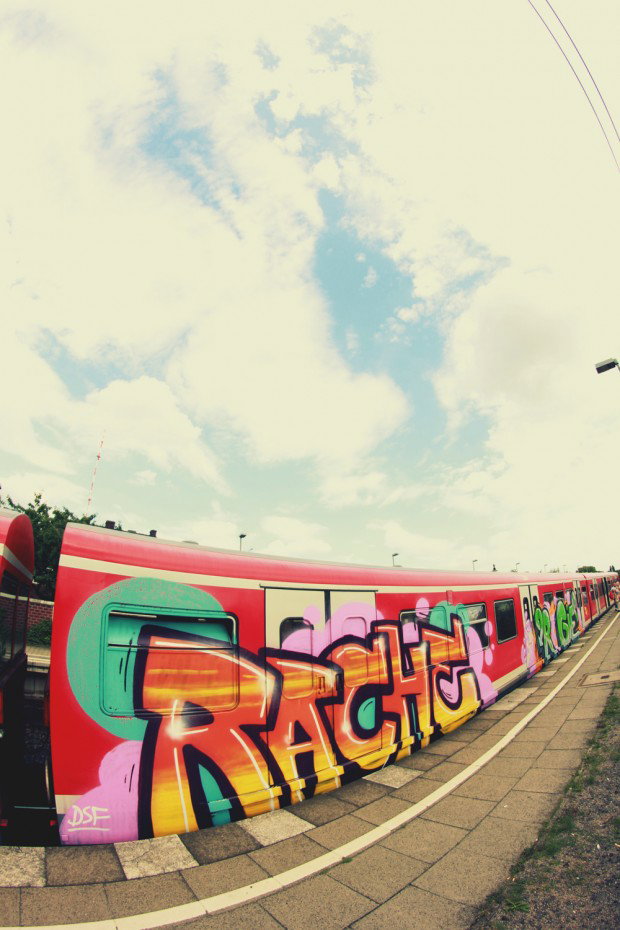 Graffiti Train - Photo by sancho - rache, hamburg, regie