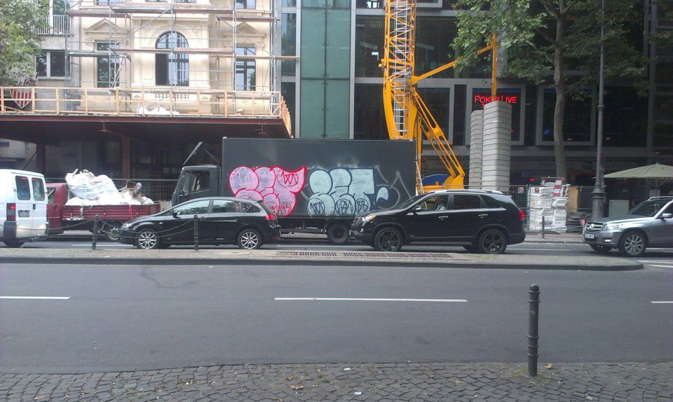Graffiti Bombing in Köln - Photo by sandmann - zet (2013)