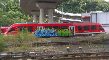 Graffiti Train in Siegen - Photo by sandmann - wusa, ruik, vp (2013)