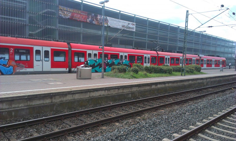 Graffiti Train - Photo by sandmann - nice, geier, S12 (2013)
