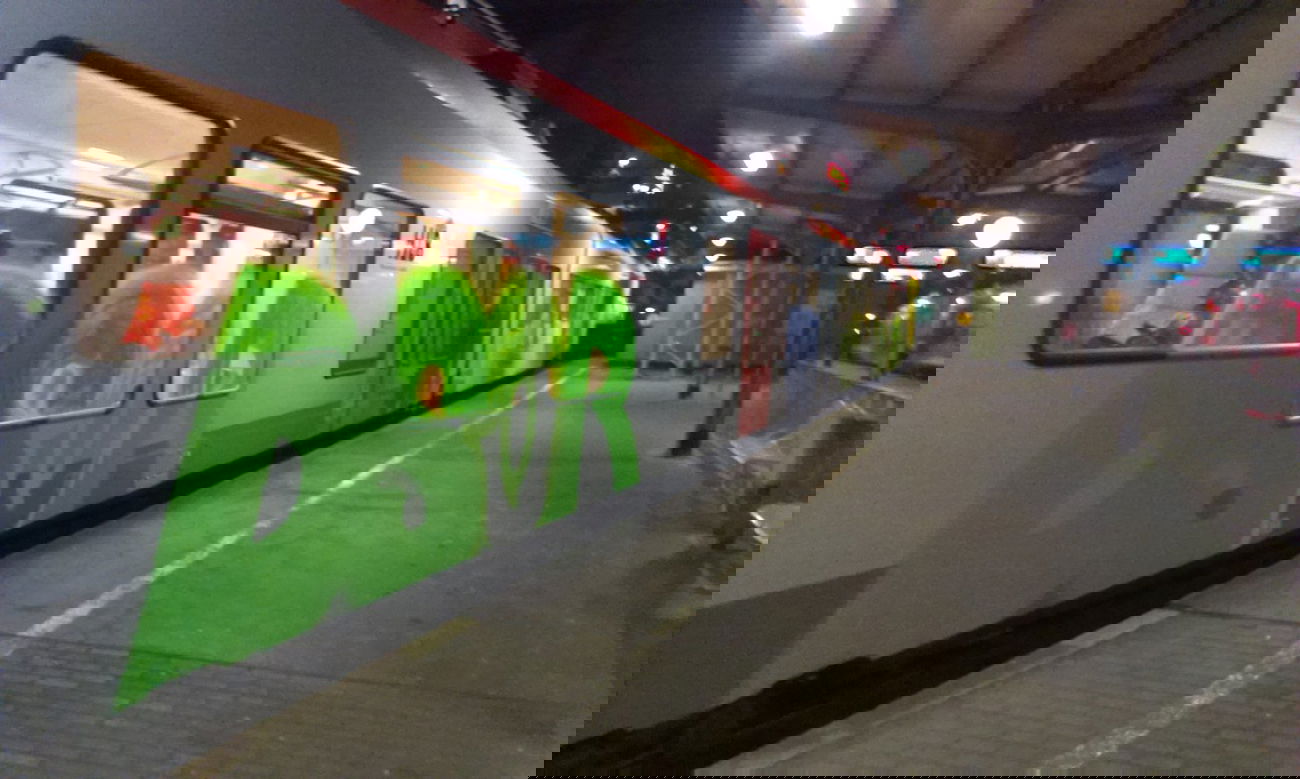 Graffiti Train - Photo by sandmann - dsor, vp, vp (2013)