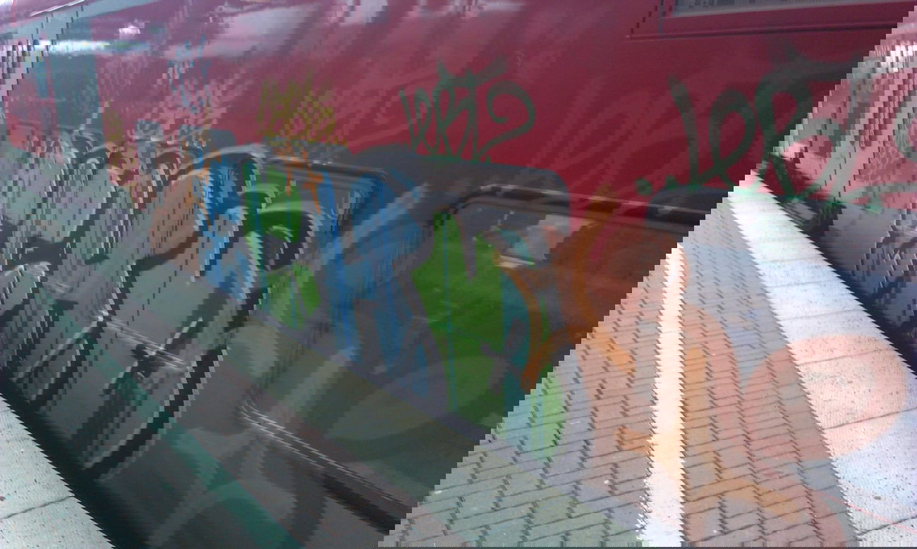 Graffiti Train - Photo by sandmann - echo