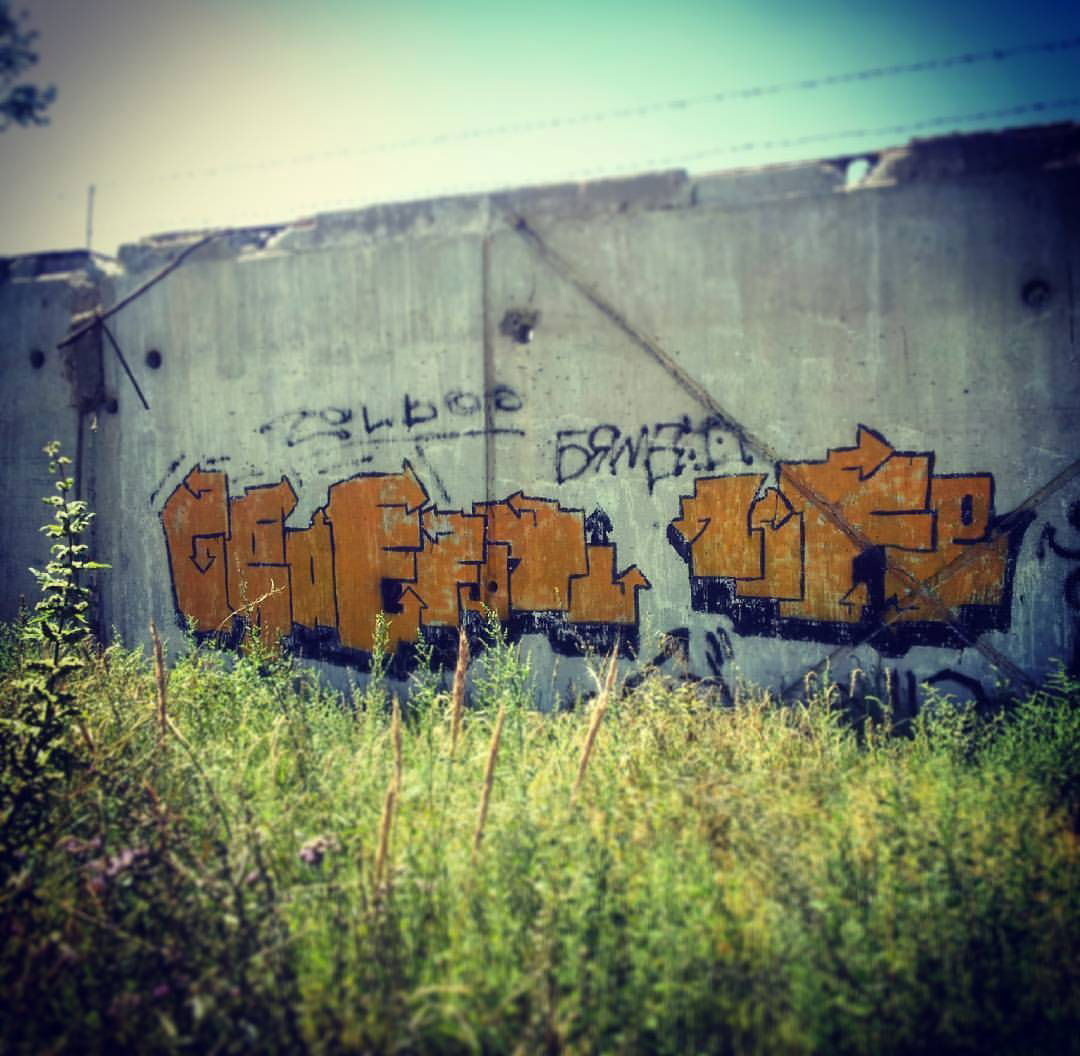 Graffiti Wall in Ulaanbaatar - Photo by sane2 - sanetwo, sane2, Mongolia (2009)