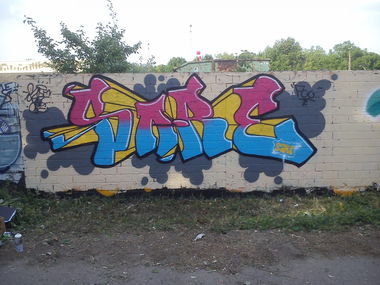 Graffiti Wall - Photo by sare - saresareonesair4snaikepsorrinkniskfcc