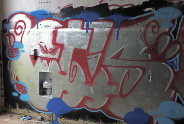 Graffiti Wall - Photo by satan - Etis, Bats, Crew (2011)