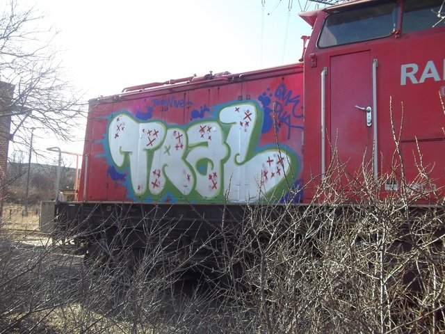 Graffiti Train - Photo by schachtratte - TRAL, QUK, DUA (2011)