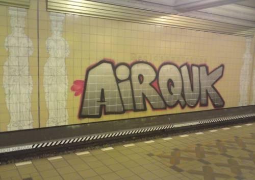 Graffiti Bombing - Photo by schachtratte - AIR, QUK (2010)