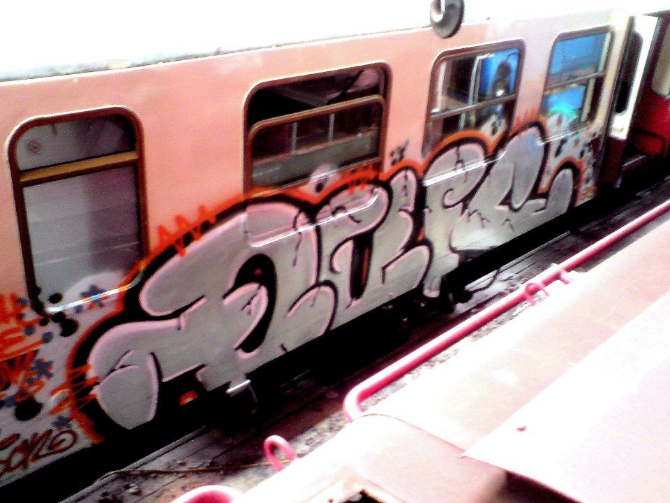 Graffiti Train - Photo by schachtratte - QUK, DCK (2013)