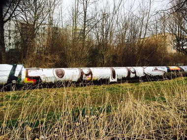 Graffiti Bombing - Photo by schachtratte - Quk (2014)