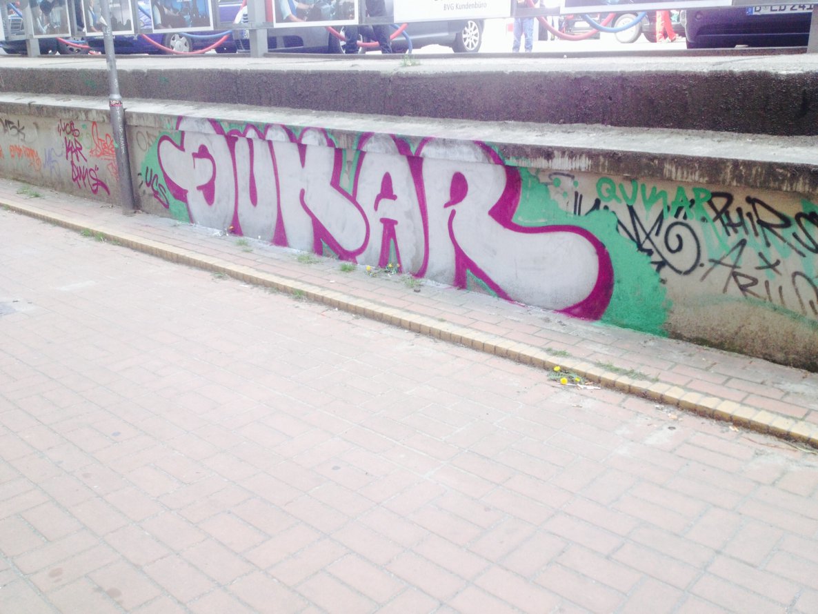 Graffiti Bombing - Photo by schachtratte - QUK, KAR, UCS