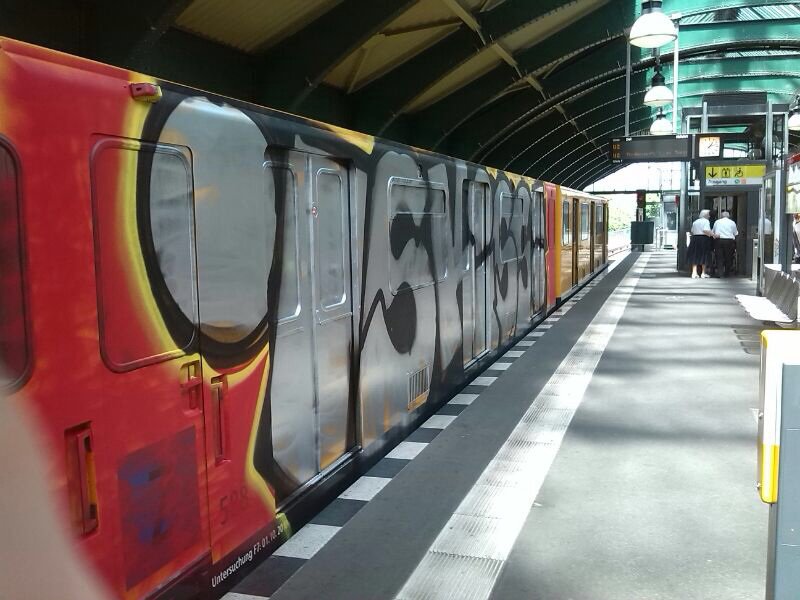 Graffiti Train - Photo by schachtratte - Is, Kiss (2014)