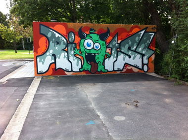 Graffiti in Weiden - Photo by schmierfink - riots, easy, riko