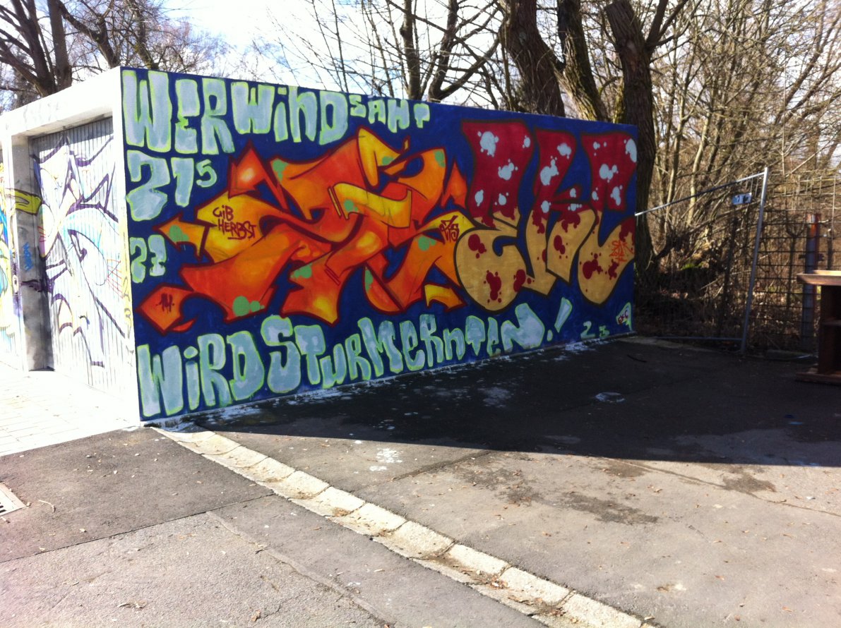 Graffiti in Weiden - Photo by schmierfink - zis, ekc, sbk (2014)