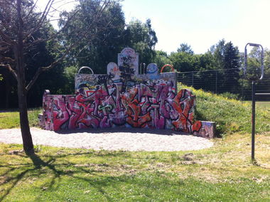 Graffiti in Weiden - Photo by schmierfink - 237, sak, motivation (2014)