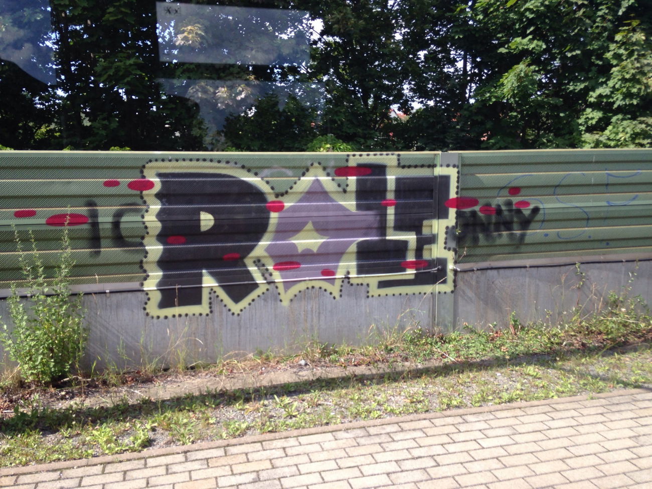 Graffiti Photo by schmierfink - role, line, trainline