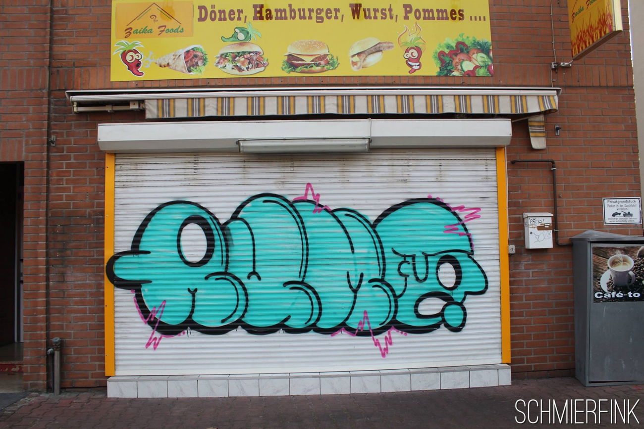 Graffiti Bombing - Photo by schmierfink1 - frankfurt