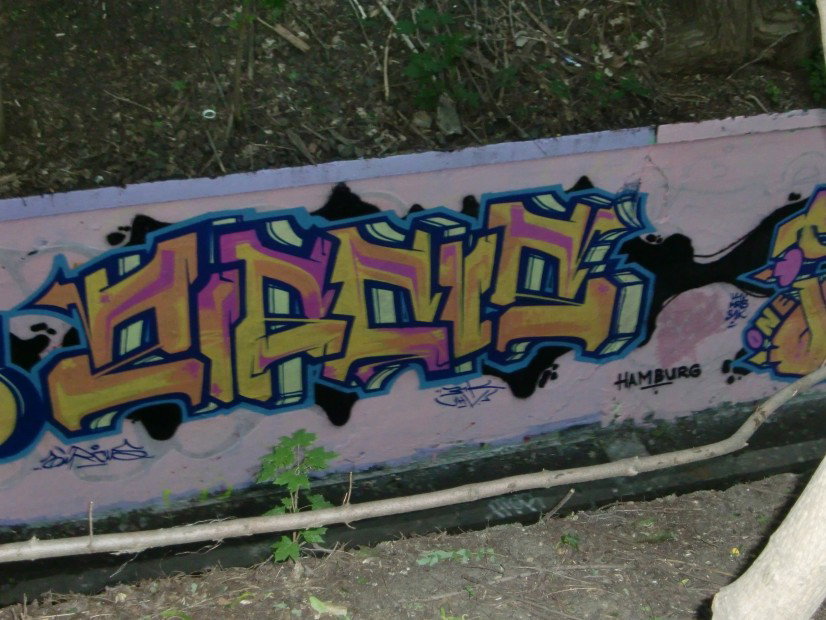 Graffiti Wall - Photo by schmierfinken