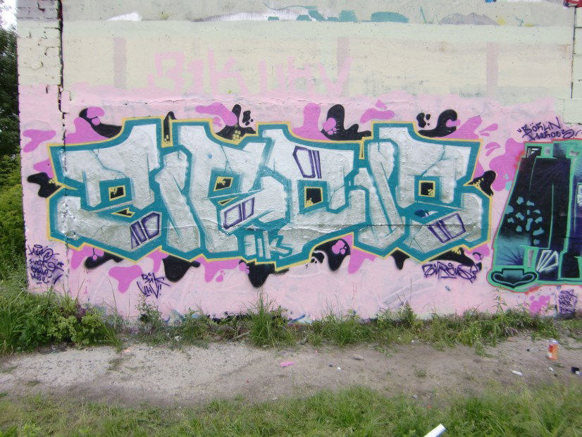 Graffiti Wall - Photo by schmierfinken