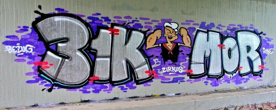 Graffiti Bombing in Hamburg - Photo by schmierfinken