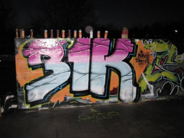 Graffiti Wall - Photo by schmierfinken - RUKES, ZIRKUS, DUSK