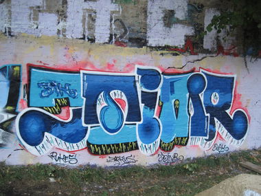 Graffiti Wall - Photo by schmierfinken - JOINR, DUSK, BZUK